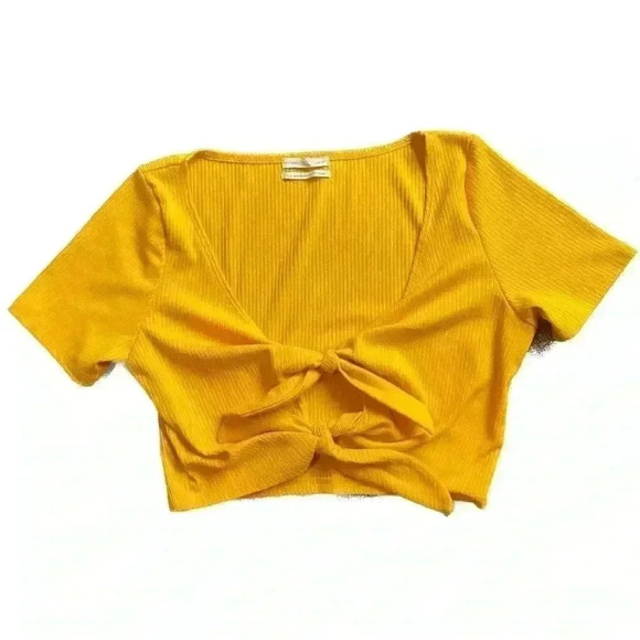 Urban Outfitters Tessa Tie Front Crop Top Size Large - Picture 5 of 9